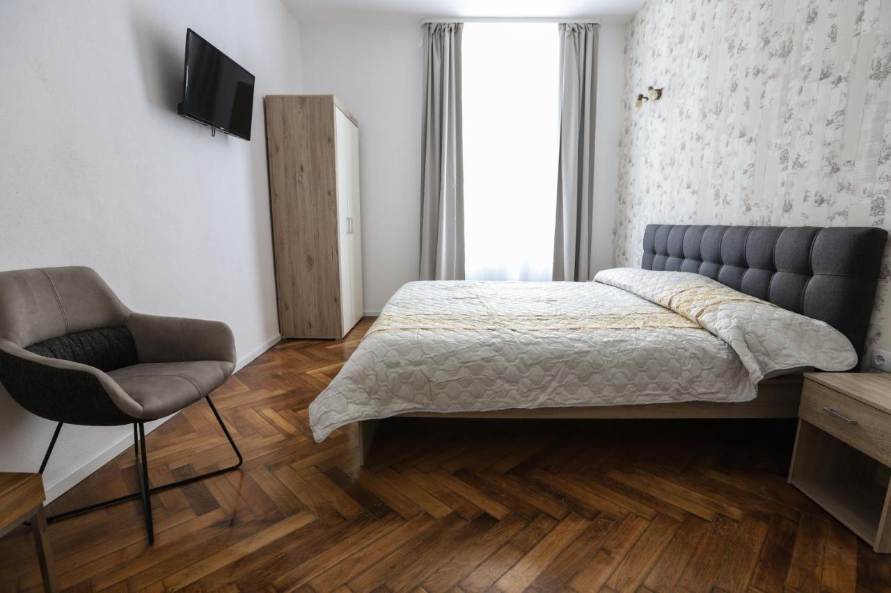 Floasiu Residence Guesthouse Sibiu Exterior photo